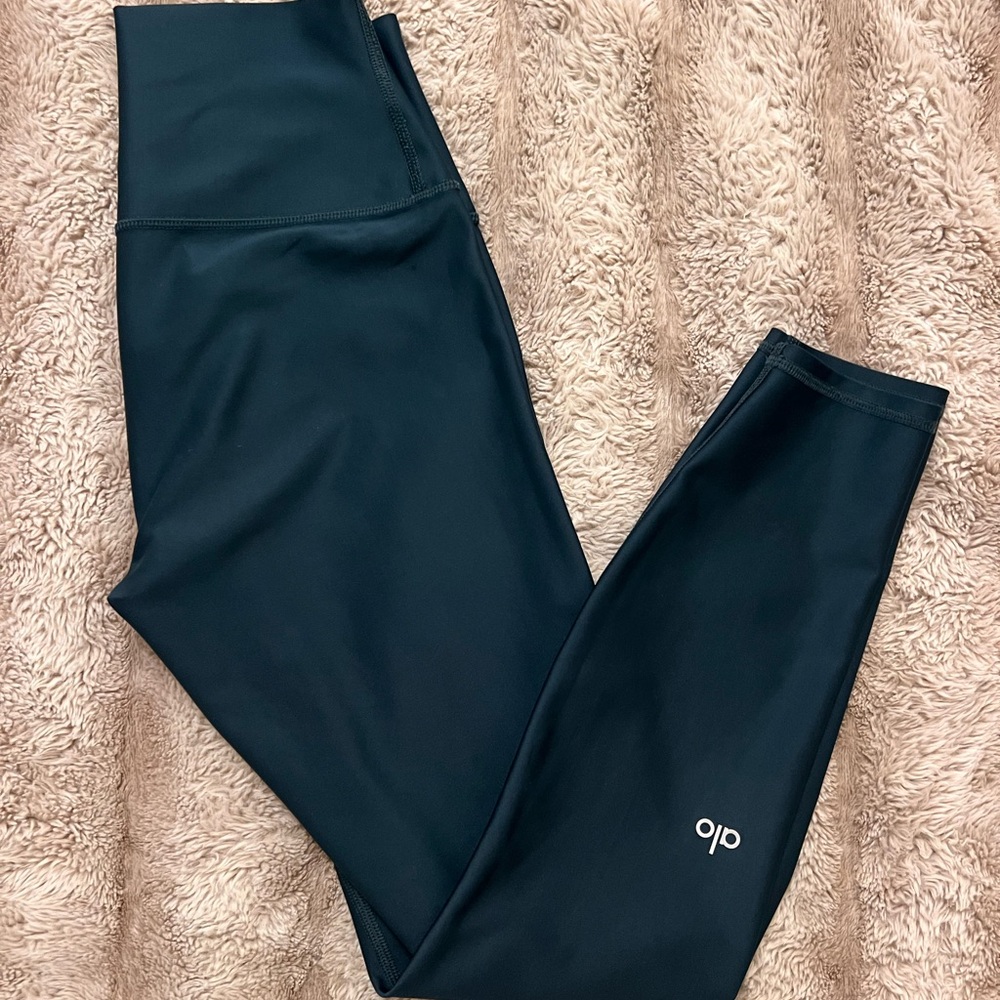 Alo airlift small 7/8 leggings- deep green turquoise color
